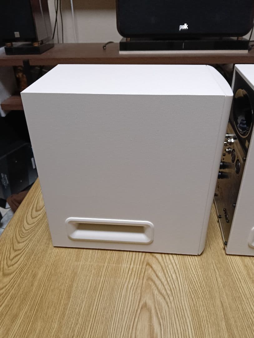 新品同様 EDIFIER AR5 ホワイト スピーカー AR5 スピーカー EDIFIER