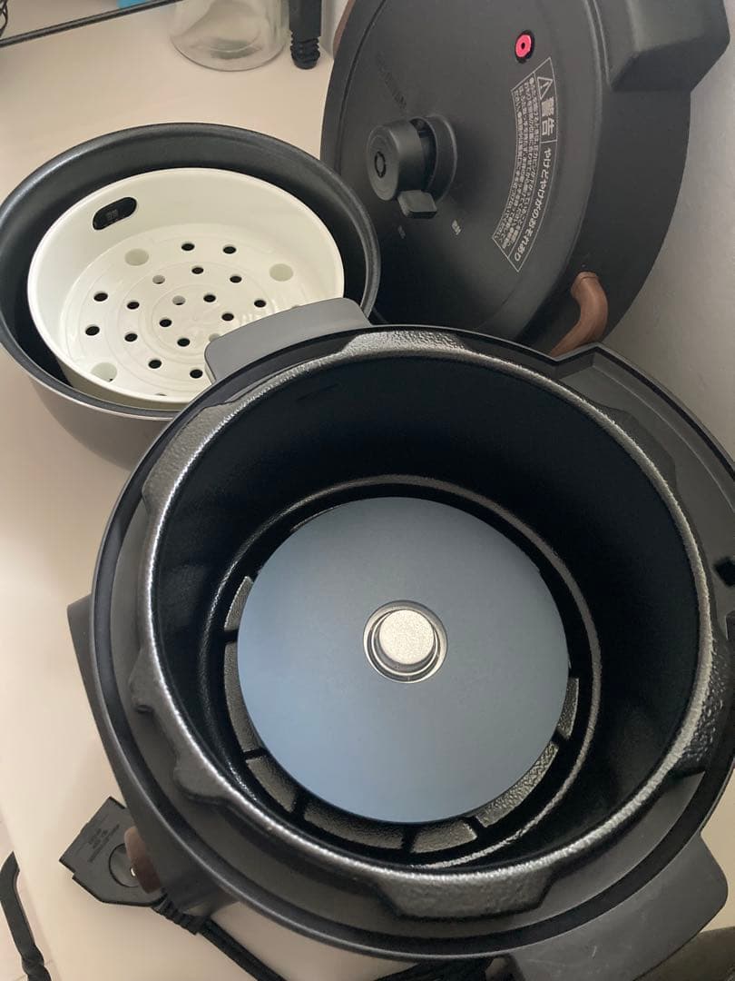 【未使用】アイリスオーヤマ 電気圧力鍋 3.0L ブラック