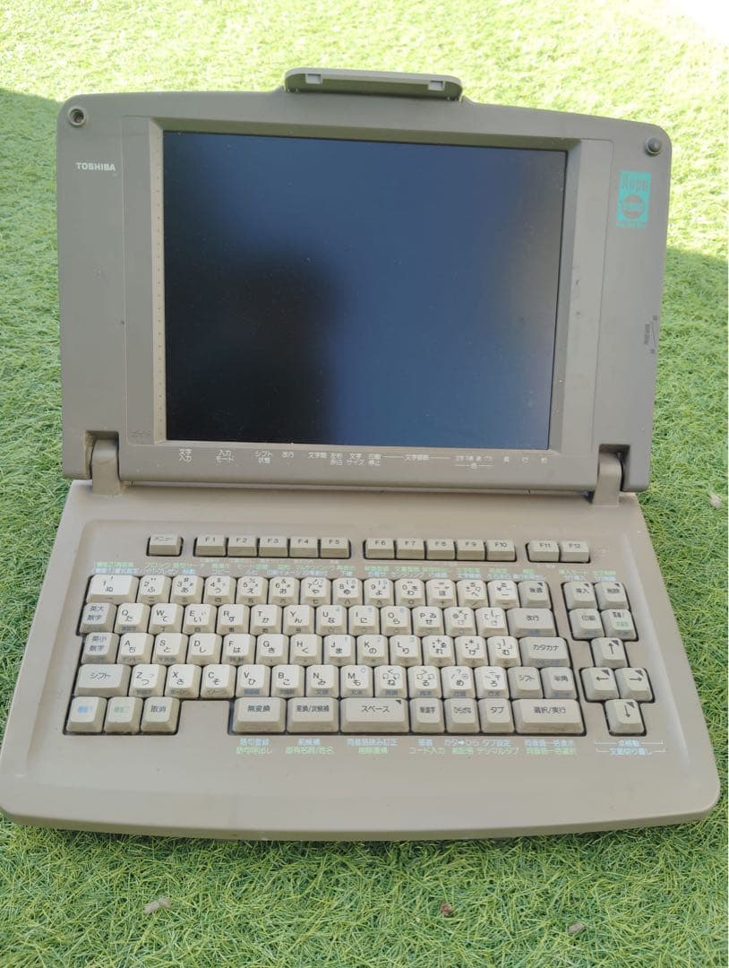 東芝パーソナルワープロ ルポ Rupo V880 JW-V880 - メルカリ