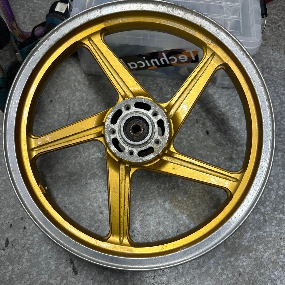 ゼファー400 2型フロントホイール アルミ製 ゴールド シルバー - メルカリ