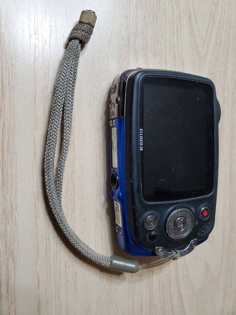 【値下げ！】FUJI FILM FinePix XP FINEPIX XP30 Amazon.com : Fujifilm FinePix XP30 14 MP Waterproof Digital Camera