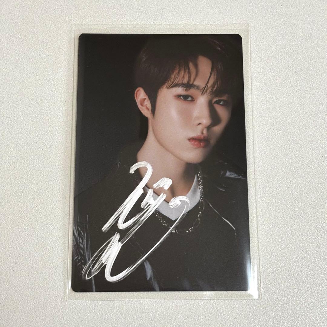 NEXZ ヒュイ HYUI 直筆サイン入りトレカ 早期入会特典 - メルカリ