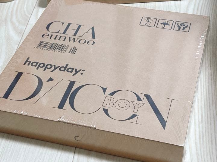 チャウヌ　写真集C Dicon BOY ISSUE N゜1 チャ・ウヌ写真集『happyday:』C-type ※全額内金