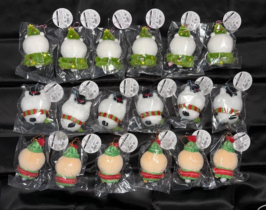 ちいかわ ハッピーホリデーなマスコット ぬいぐるみ ハチワレ うさぎ 18個