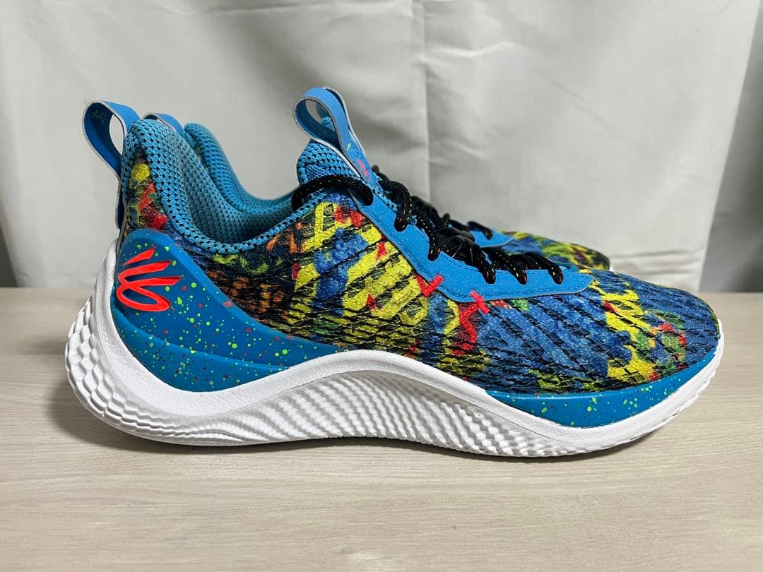 【けろきしん】アンダーアーマー カリー10 27.5cm