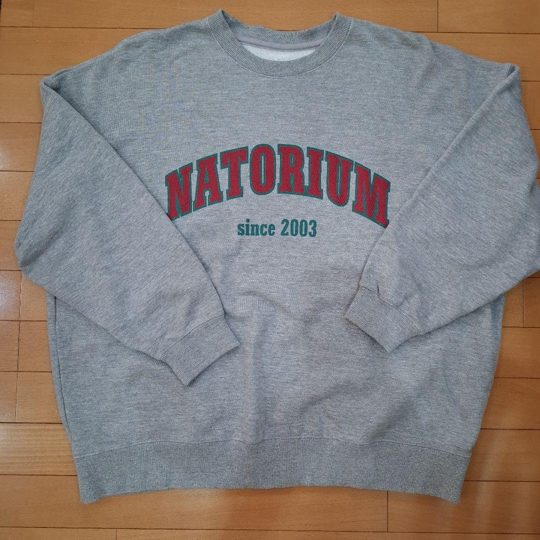 なとり 劇場スエット College Logo Sweater Lサイズ - メルカリ