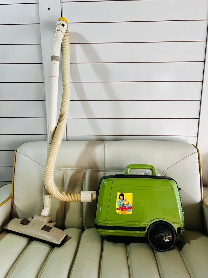 レトロ掃除機 日立 CV-8610 - メルカリ