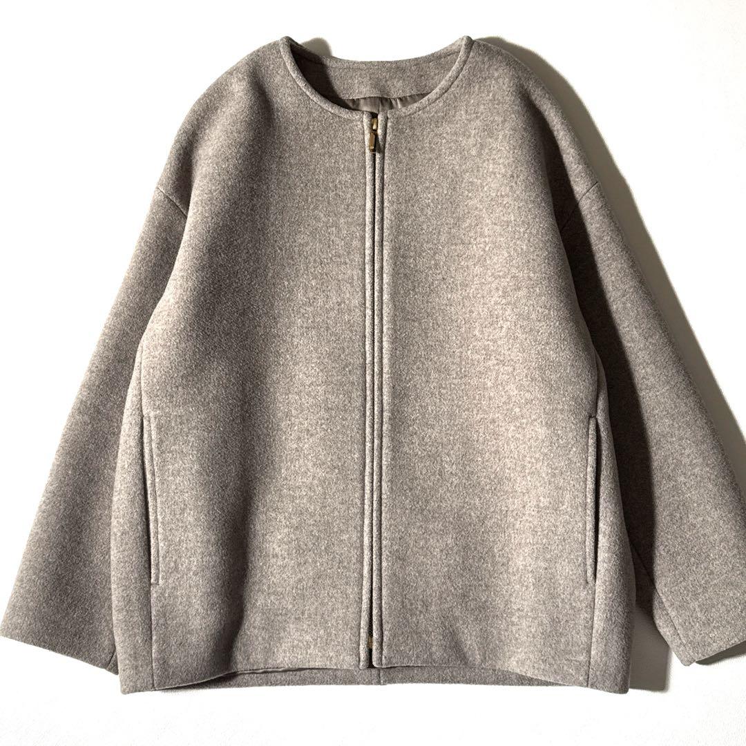 ばず 様ノーブル MTRカラーレスジップショートコート ベージュ 32