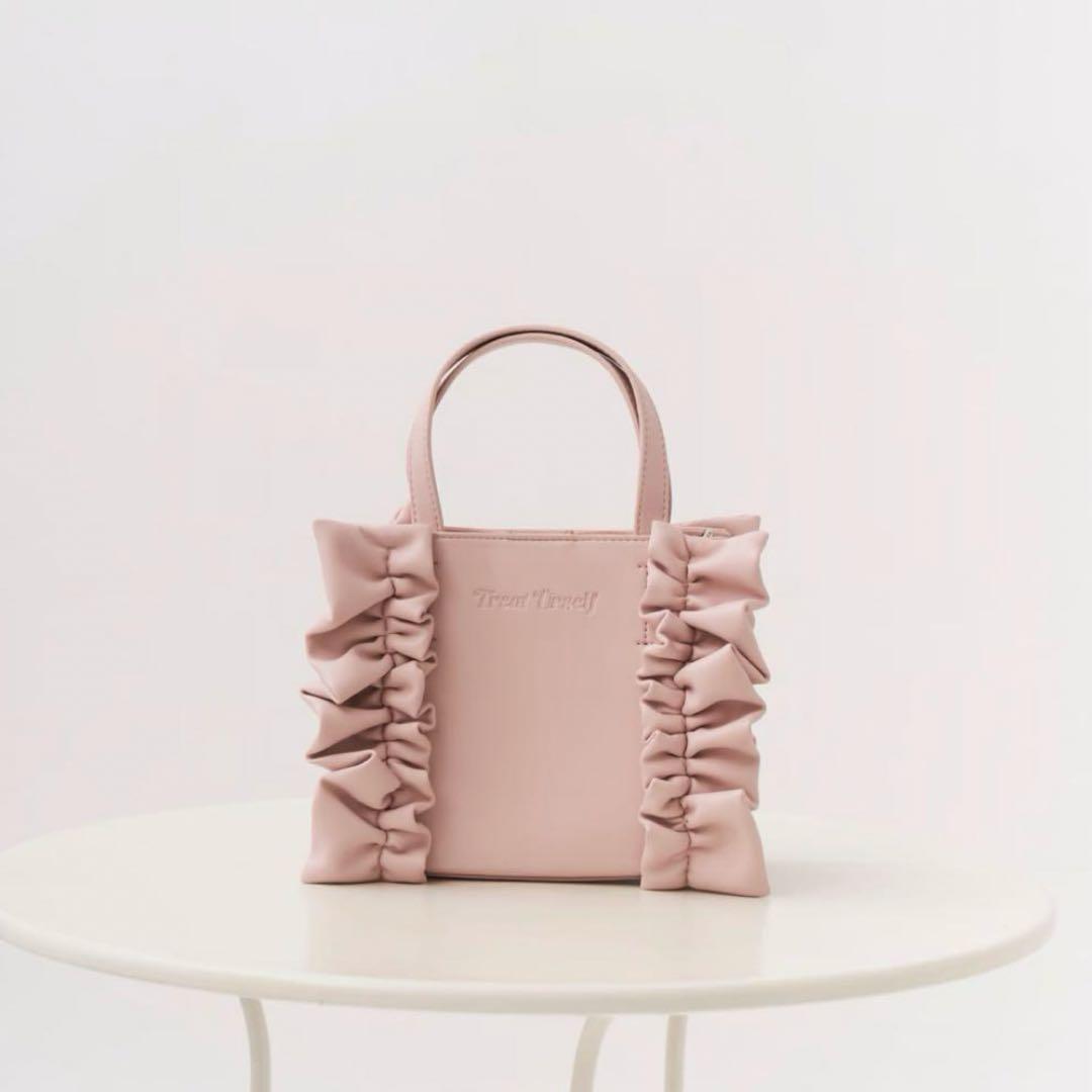 トリートユアセルフ ショルダーバッグ - メルカリ