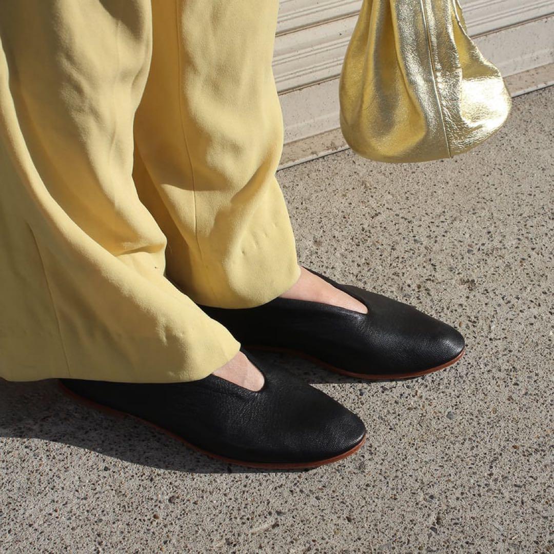 美品 SUI バレエ シューズ V BALLET ゴートレザーブラック24.5 - メルカリ