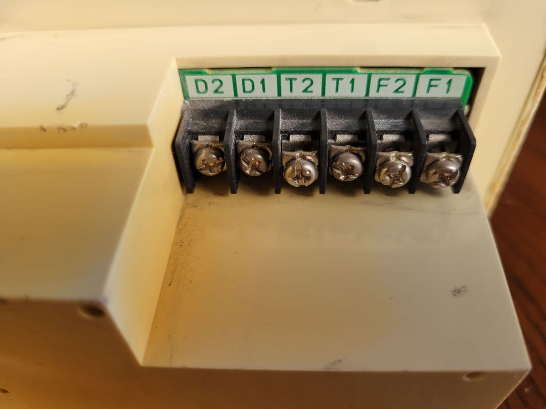 ダイキン 集中リモコン DCS301B1 中古品① - メルカリ