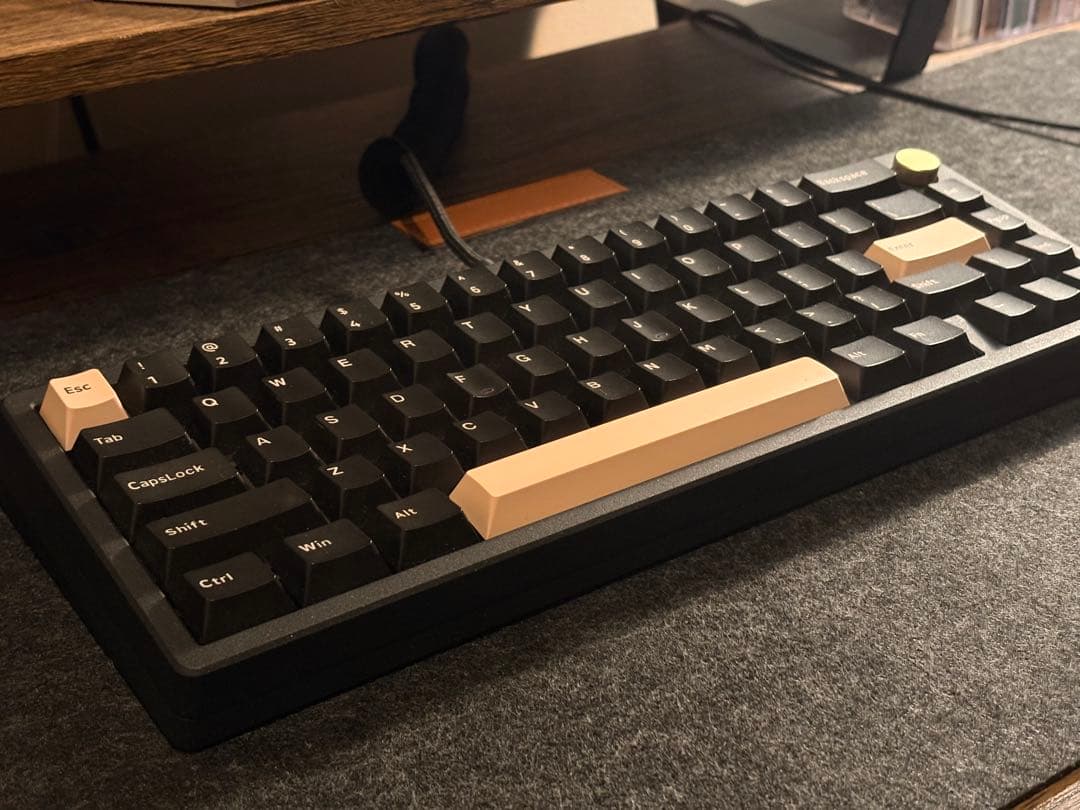 zoom65 olivia dark 自作キーボード