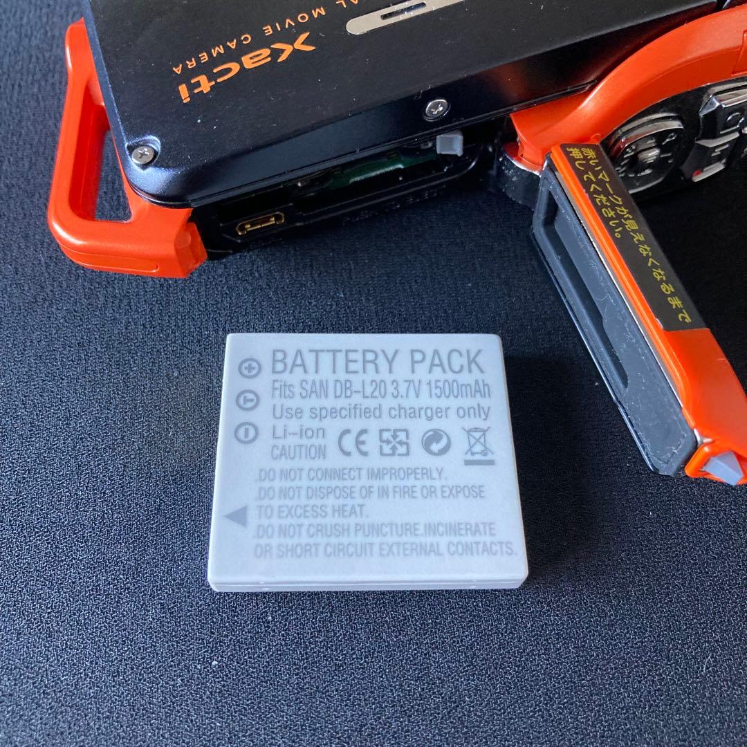 SANYO Xacti DMX-CA8 オレンジ コンデジ ムービーカメラ