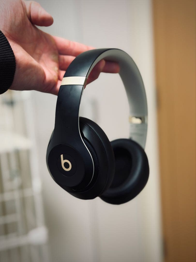 【超レア】Beats Studio Pro ブラック×ゴールド 米国限定色 Beats、販売店限定カラーモデルを販売 | Beats | Mac OTAKARA