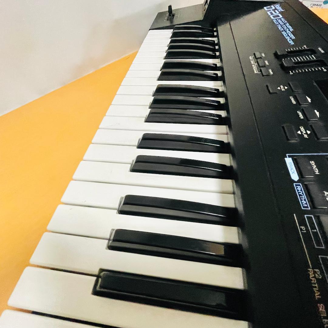 ROLAND　ローランド　D-20 シンセサイザー《ジャンク・通電確認済み》