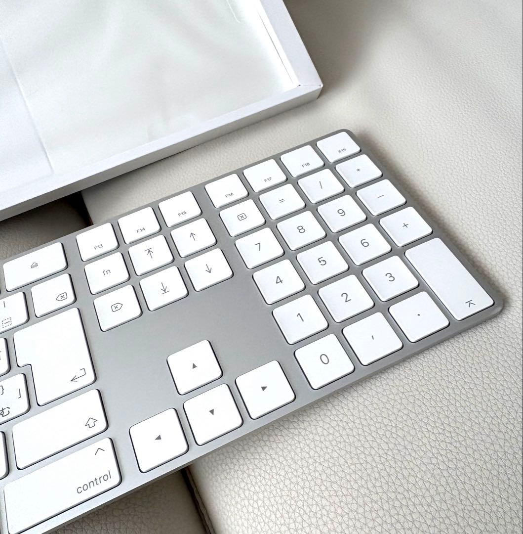 ほぼ未使用 Apple Magic Keyboard テンキーMQ052J/A - メルカリ