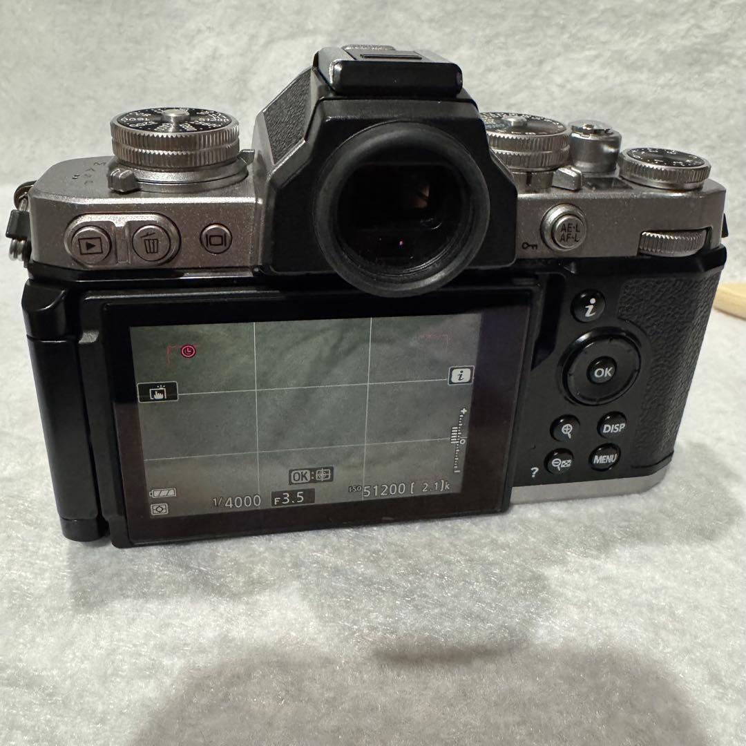 Nikon Zfc DX 16-50mm f/3.5-6.3 VRレンズセット