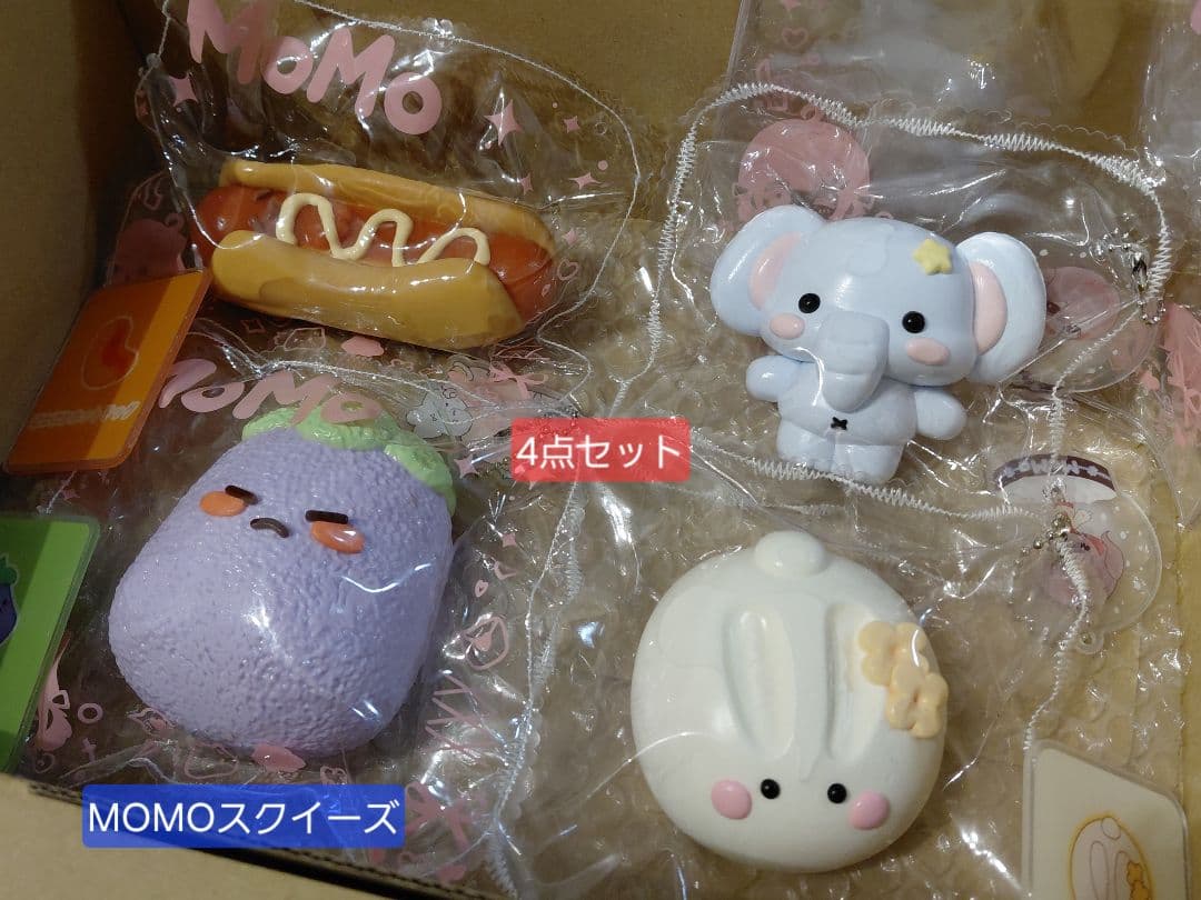 MOMOスクイーズ 4点セット - メルカリ