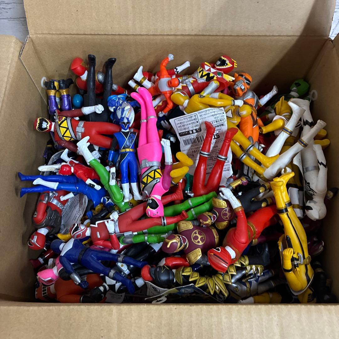 戦隊ヒーロー ソフビまとめ売り 戦隊ヒーローソフビ まとめ売り 20体セット 廃盤 - メルカリ