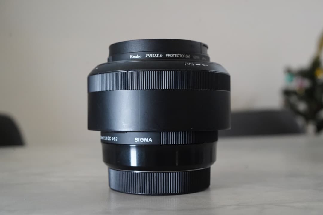 SIGMA Art 30mm F1.4 DC HSM レンズ (EF-S) Amazon.com : Sigma 30mm F1.4 Art DC HSM Lens for Canon : Digital