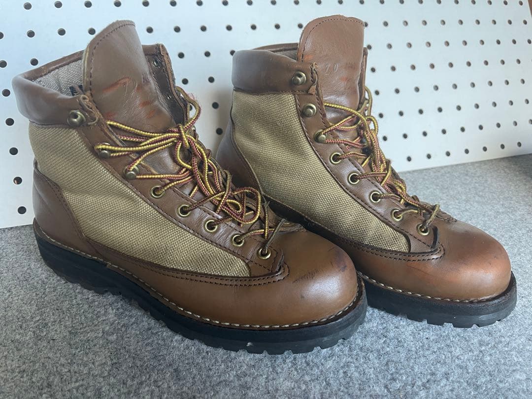 7EE 黒タグ】Danner ダナーライト - メルカリ