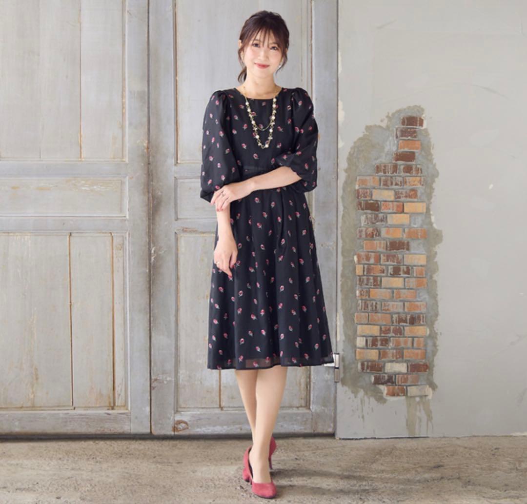 ローズティアラ【美シルエット】つぼみ刺繍ワンピース　ブラック42 ローズティアラ【美シルエット】つぼみ刺繍ワンピース ブラック42