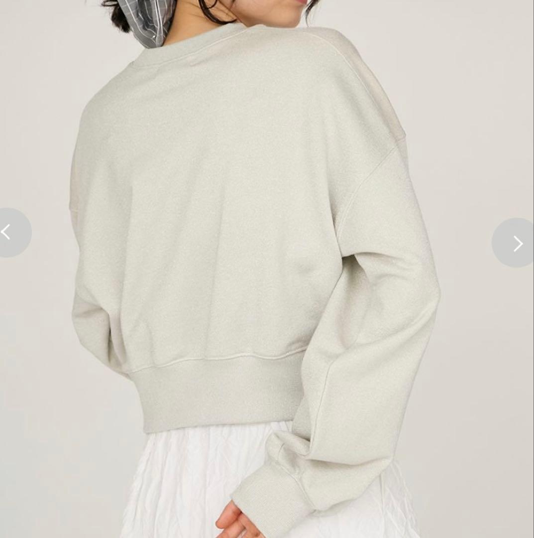 《新品タグ付き未使用》emmi ラメ裏毛ショートスウェットトップス