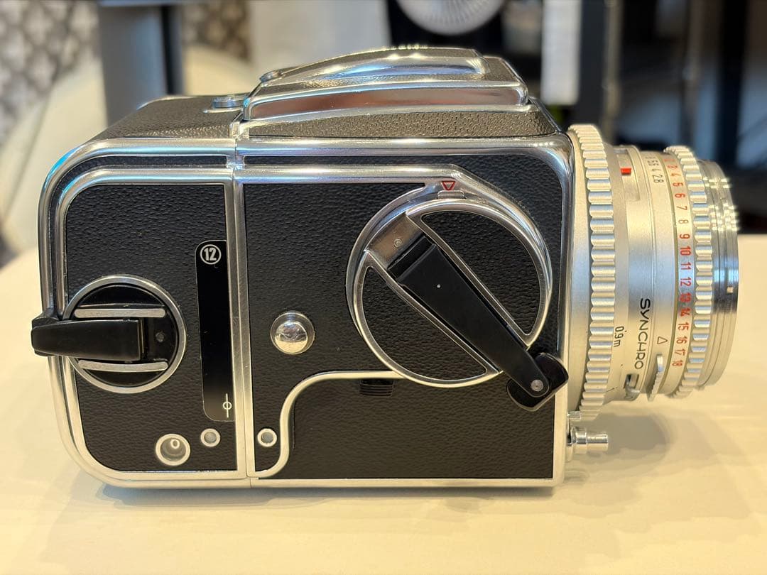 ハッセルブラッド500C/M + 希少な白鏡胴T*80mm Cレンズ - メルカリ