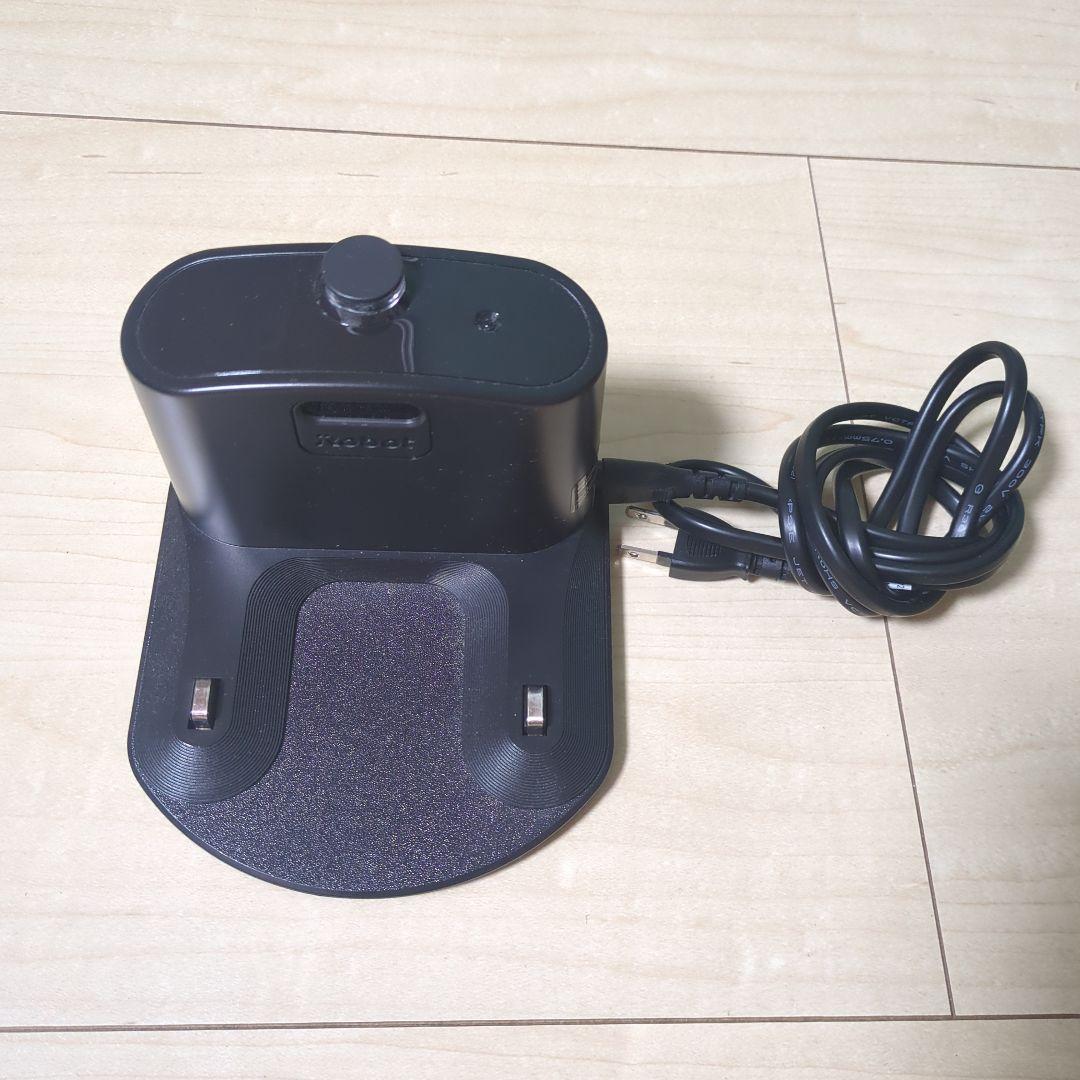 iRobot ルンバi3 充電ドック付き - メルカリ