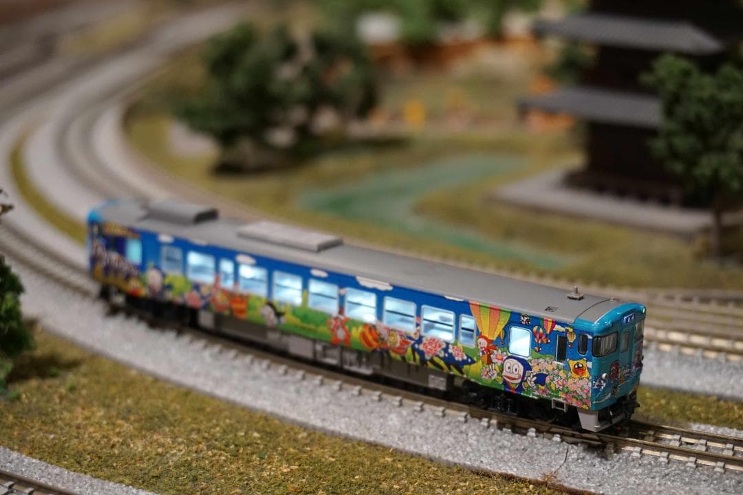 TOMIX キハ40 2137 氷見線・城端線 ハットリくんラッピング塗装 M車