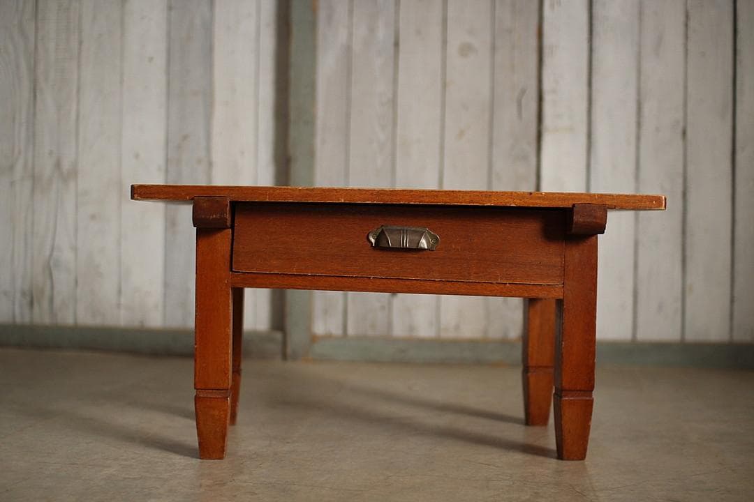 小ぶりな木製の机 引き出し ローテーブル サイドテーブル 作業台 文机