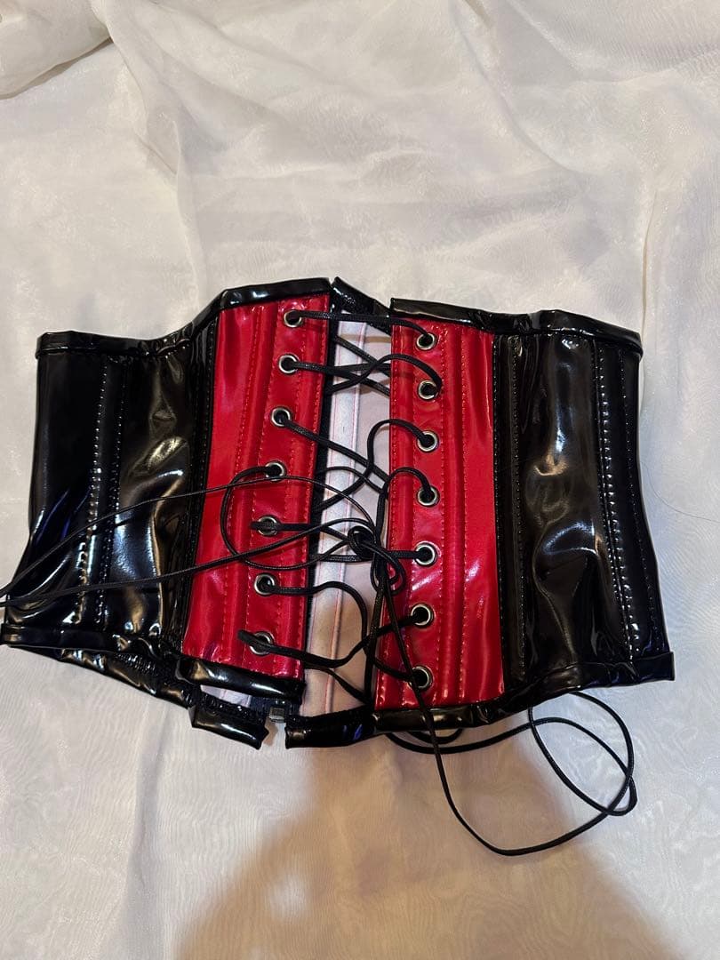 アフィックスパラパラ　アンダーバスト　コルセット　エナメル