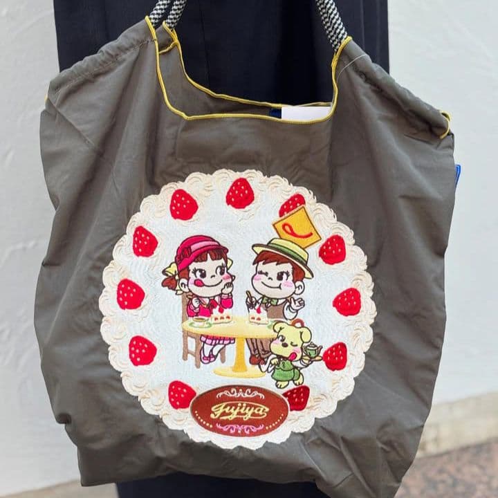 新品&正規品】ボールアンドチェーン 不二家 ペコちゃん エコバッグ M