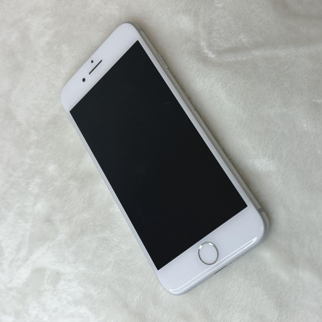 ✨美品✨ iPhone8 ホワイト　64GB 最大容量78%