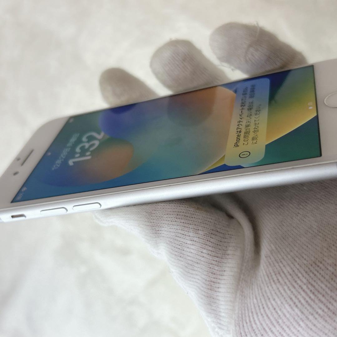 ✨美品✨ iPhone8 ホワイト　64GB 最大容量78%