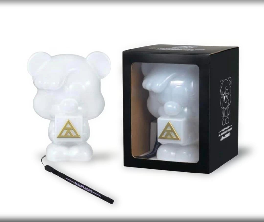 倖田來未 KLOOP ペンライト TOUR 2025～De-CODE～ オマケ付 - メルカリ