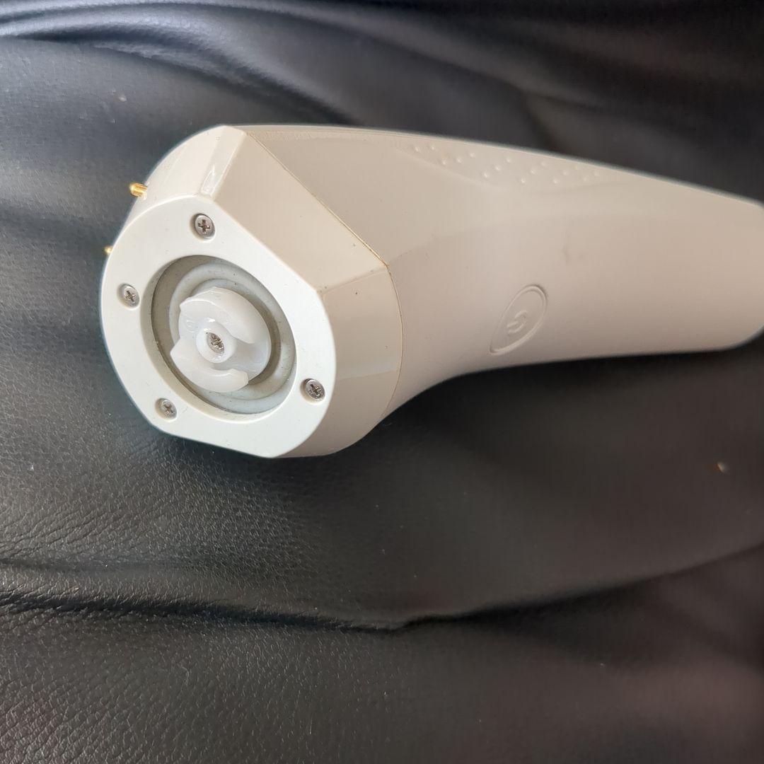 ARTISTRY 目もとエステ・マッサージャー