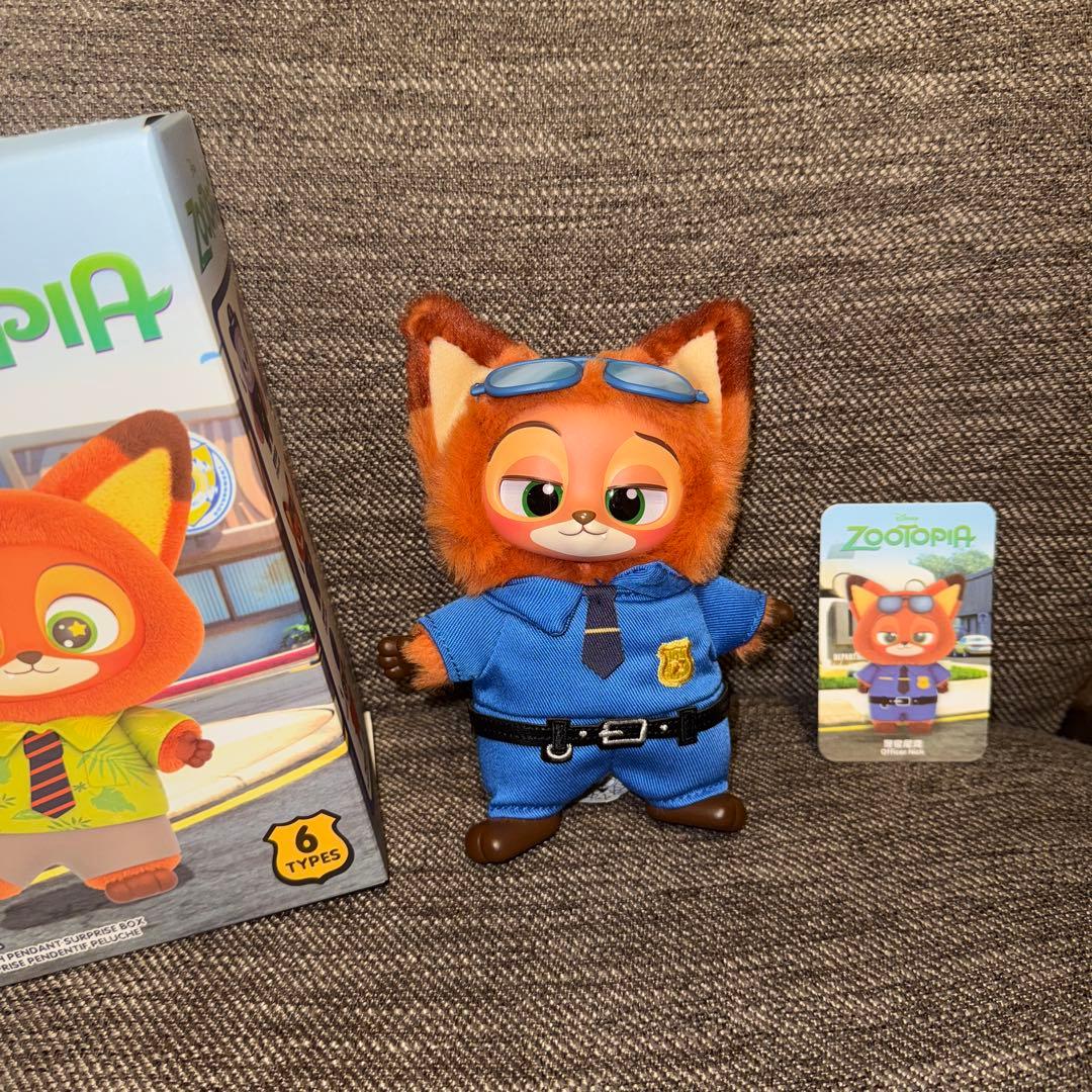 MINISO ディズニー ズートピア マスコット ニック 警官 - メルカリ