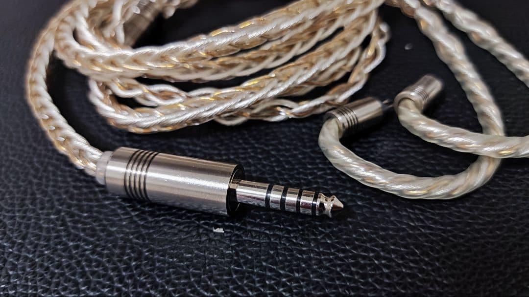 ユナ Hiclass 8wire 4.4mm 2pin