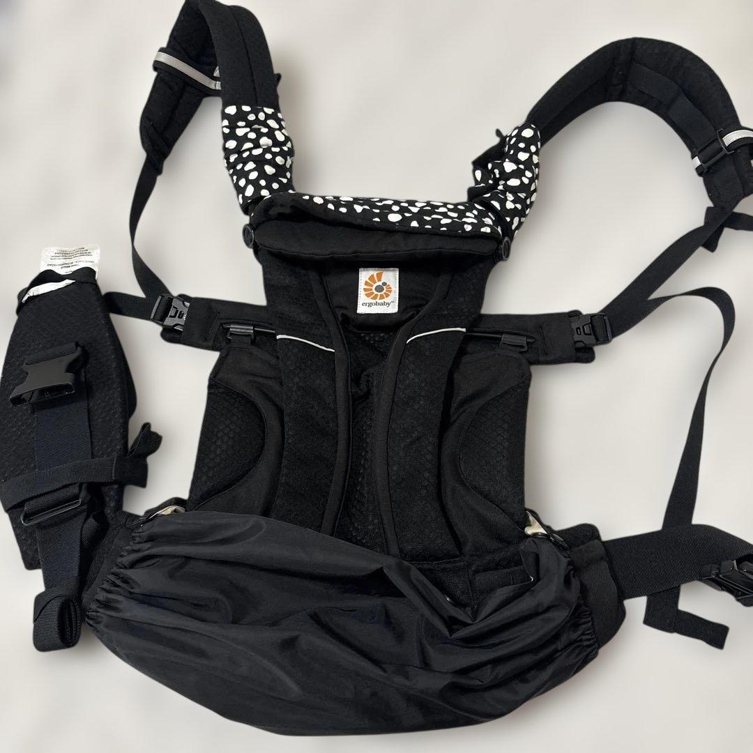 ergobaby 抱っこ紐 エルゴ オムニブリーズ ブラック　おまけ付き OMNI Breeze / オニキスブラック | エルゴベビー オンラインストア