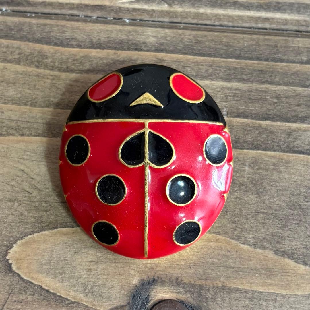 ジョルノ てんとう虫 ブローチ 美品 ジョジョ展 ジョジョ 原画展 限定