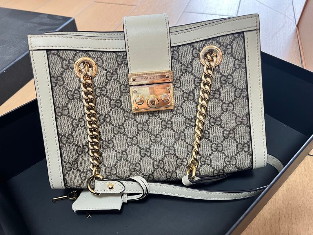 レディース　ショルダーバッグ ベージュ ベース BASE ショルダーバッグ レディース 斜めがけ 大人 送料無料