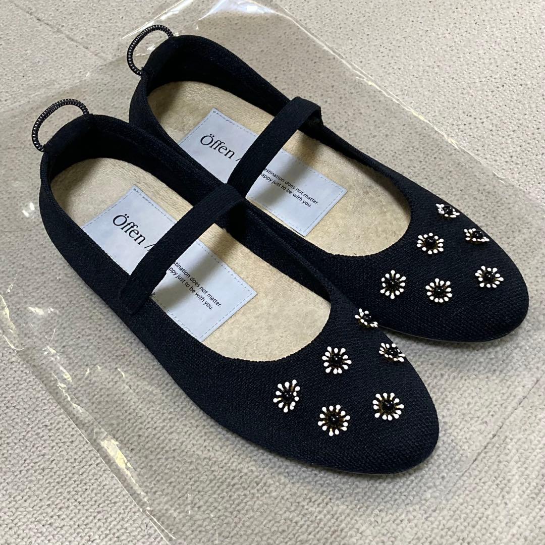 オッフェン　パンプス　メリージェーンシューズ　フラワーモチーフ Offen/オッフェン｜ラウンドトゥのメリージェーンが仲間入り！｜エル