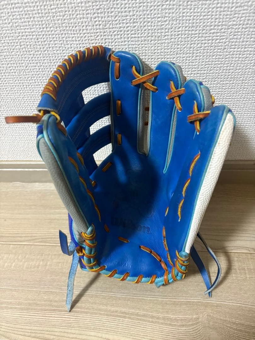 カール　ウィルソン軟式外野手用グローブ