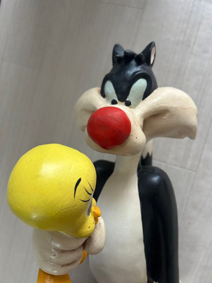 ぱ*る様 トゥイーティー シルベスター 特大フィギュア - メルカリ