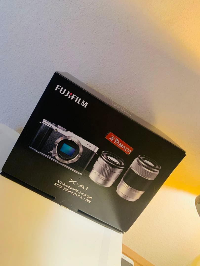 FUJIFILM X-A1 ミラーレス一眼 レンズ2本付き 富士フイルム FUJIFILM X-A1 ダブルズームレンズキット 価格比較