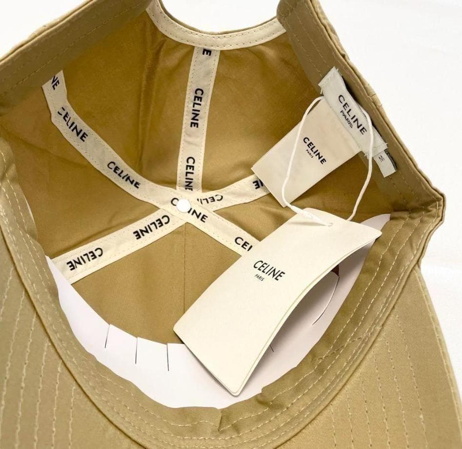 VIP顧客CELINE ベージュキャップ ロゴ刺繍 - メルカリ