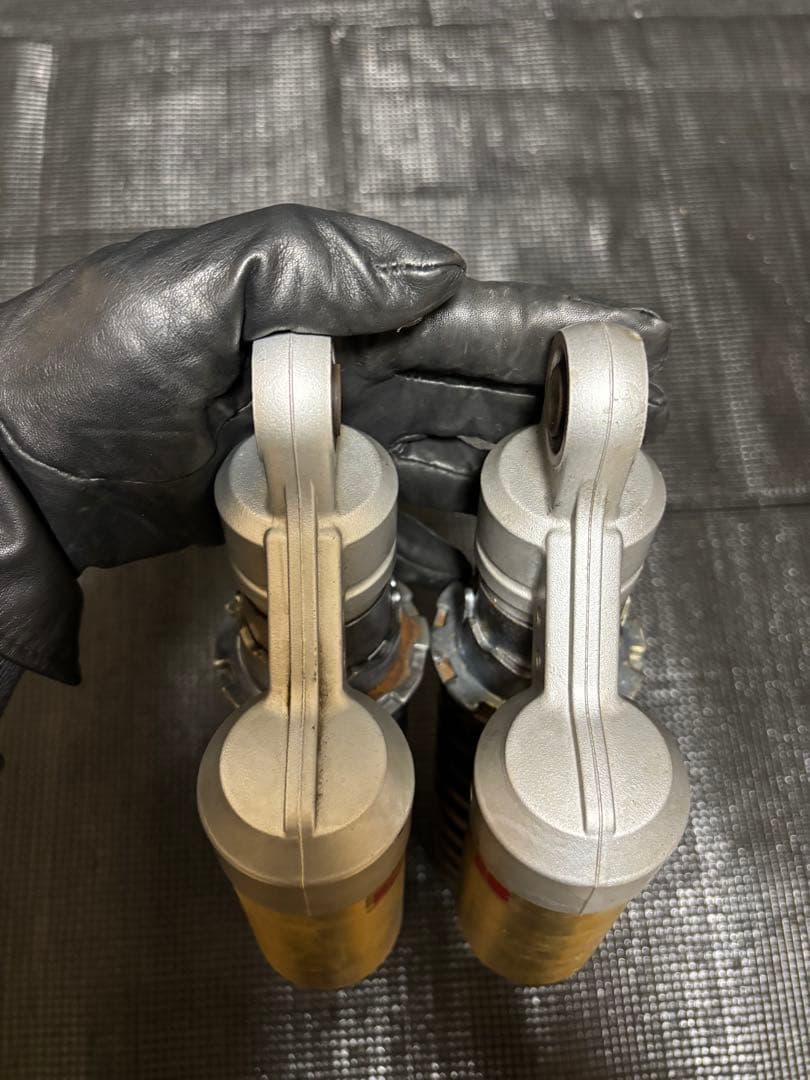 zrx400 カヤバ KYB 純正 リアショック リアサスペンション - メルカリ