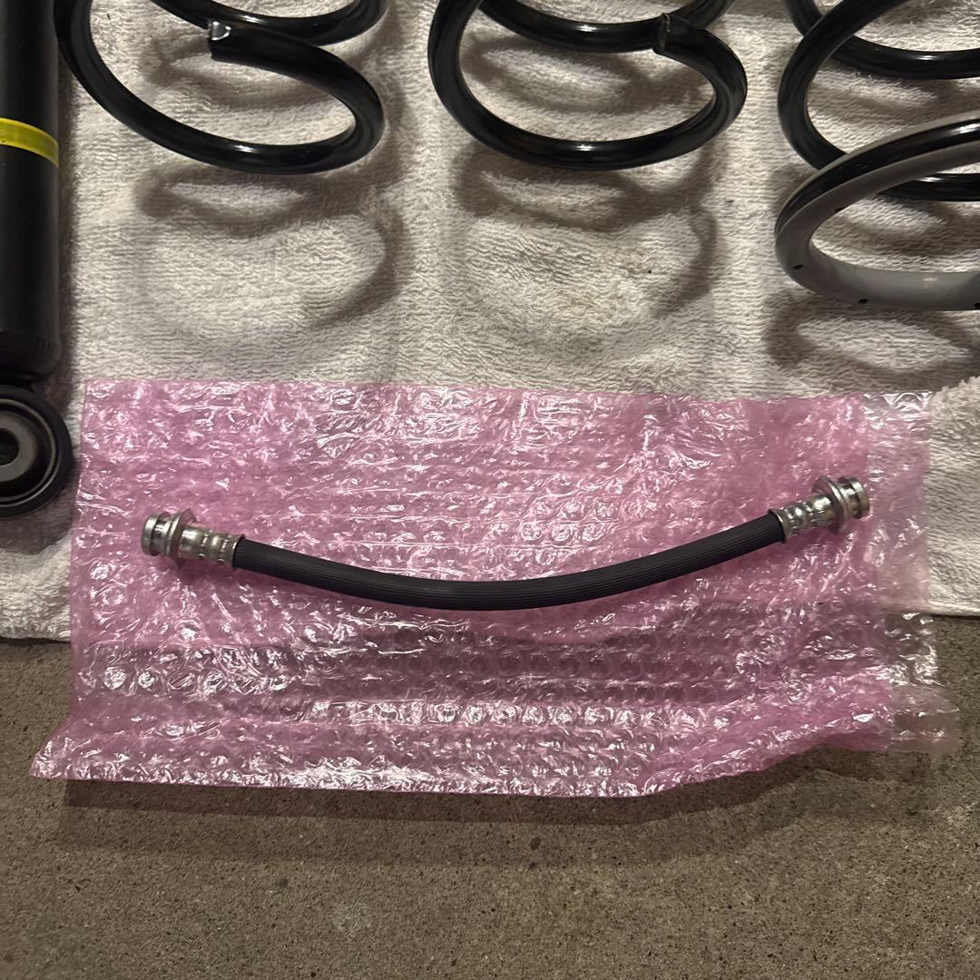 JB64W ジムニー純正ショックアブソーバ -4本セット 新車はずし