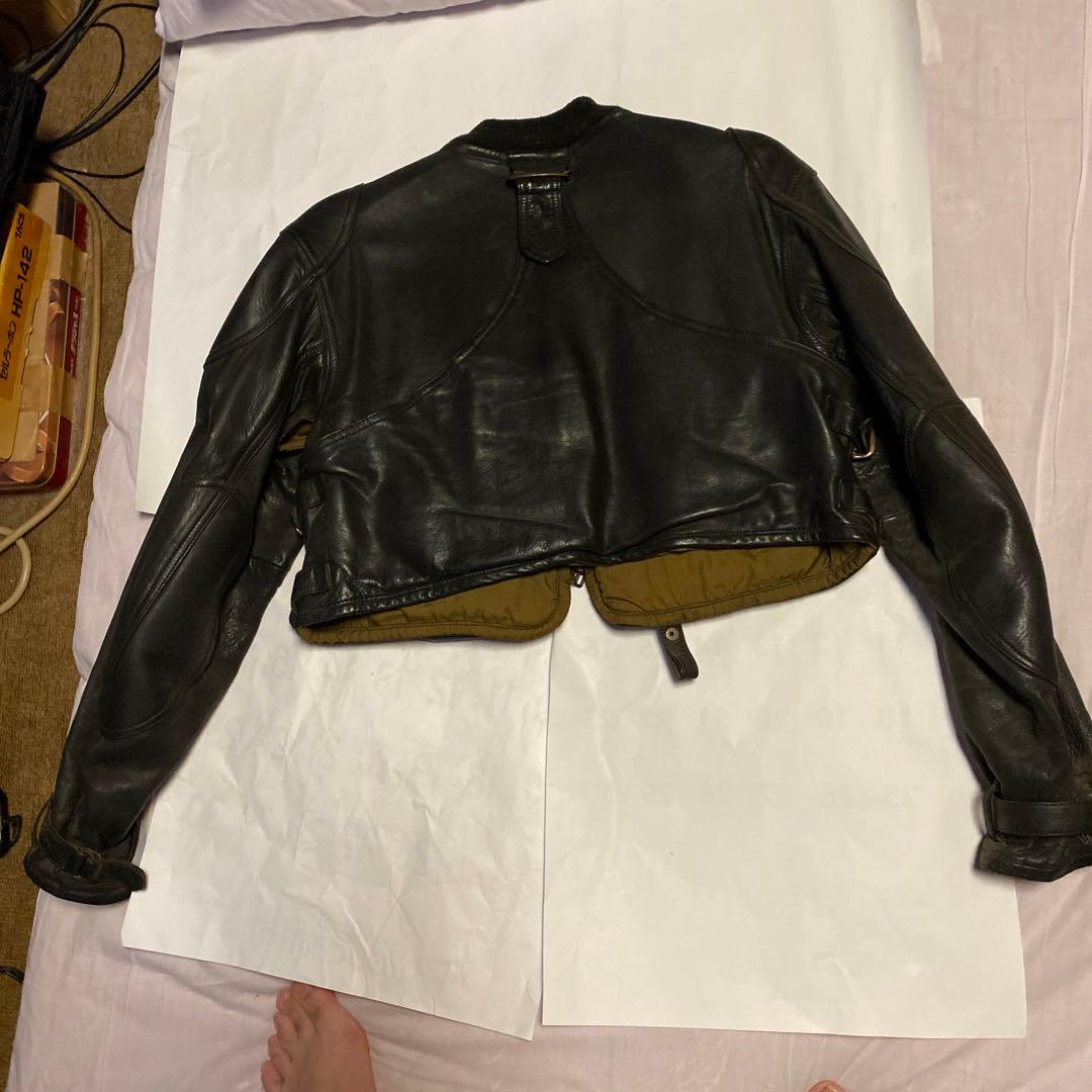 傑作‼️ ハロルズギア ベリーショートレザージャケット - メルカリ